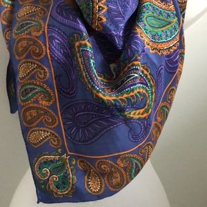 VTG Gorgeous Paisley Silk Square Scarf